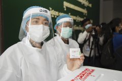柬埔寨首日接种中国新冠疫苗 柬副首相兼国防大臣：为柬士兵再增防护