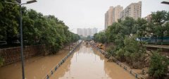 郑州暴雨：从预警到防范